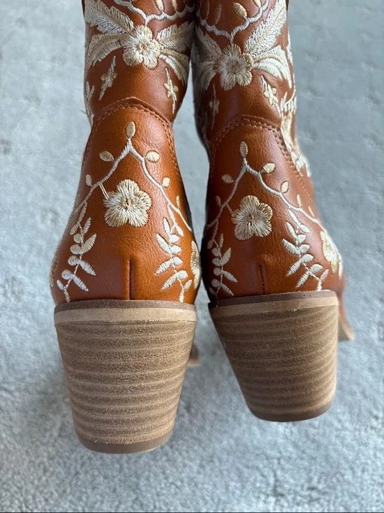 Mi.Im Los Angelos Embroidered Brown Western Ankle Boots - Picture 3 of 4